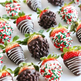 Holiday Themed Chocolate Covered Strawberries